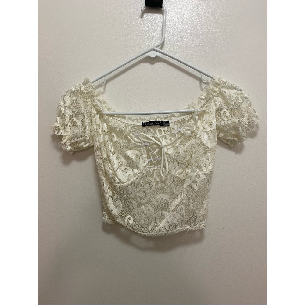 LACE CROP TOP